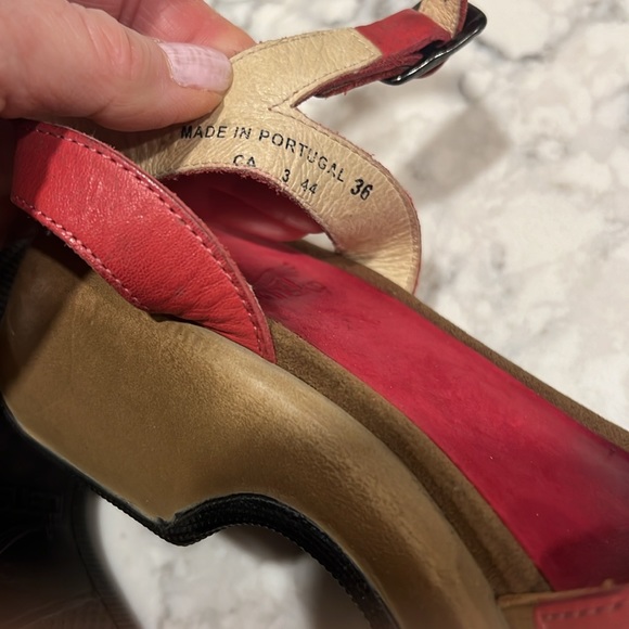 Dansko Vintage platform Sandals - Picture 6 of 9